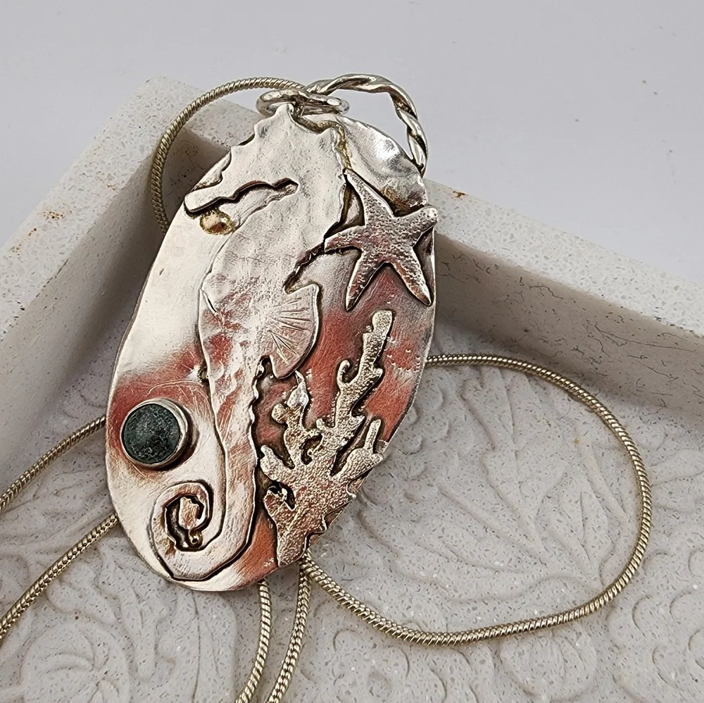 TURQUOISE SEA HORSE PENDANT HANDCRAFTED WITH RECYCLED STERLING SILVER METAL - Picture 3 of 7